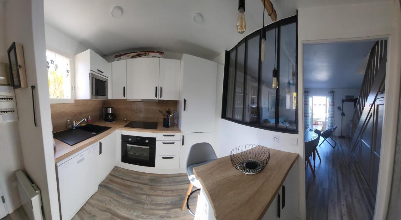 Villa Aux Capellans Sur La Marina Pour 4 Personnes - Vue Marina - Parking - Plage A 5 Min A Pied Saint-Cyprien  Exterior foto